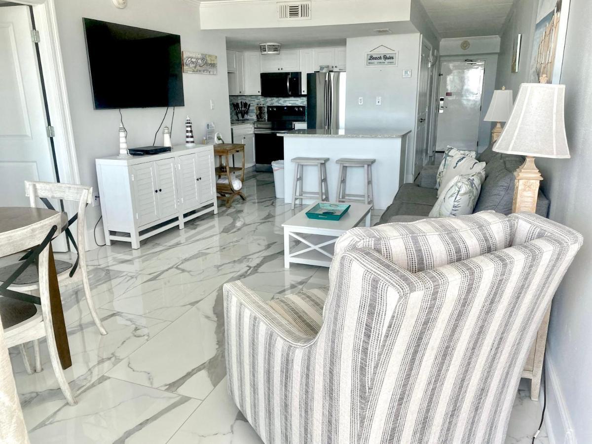 Island Winds East 202 By Albvr - Beautifully Renovated Beachfront Condo & Steps Away From Hangout & More! 굴프 쇼어스 외부 사진