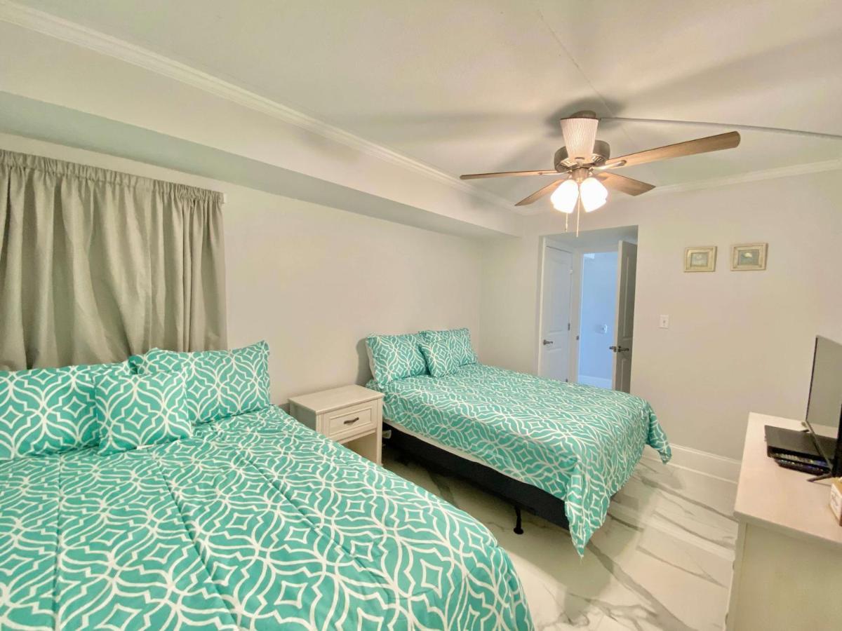 Island Winds East 202 By Albvr - Beautifully Renovated Beachfront Condo & Steps Away From Hangout & More! 굴프 쇼어스 외부 사진