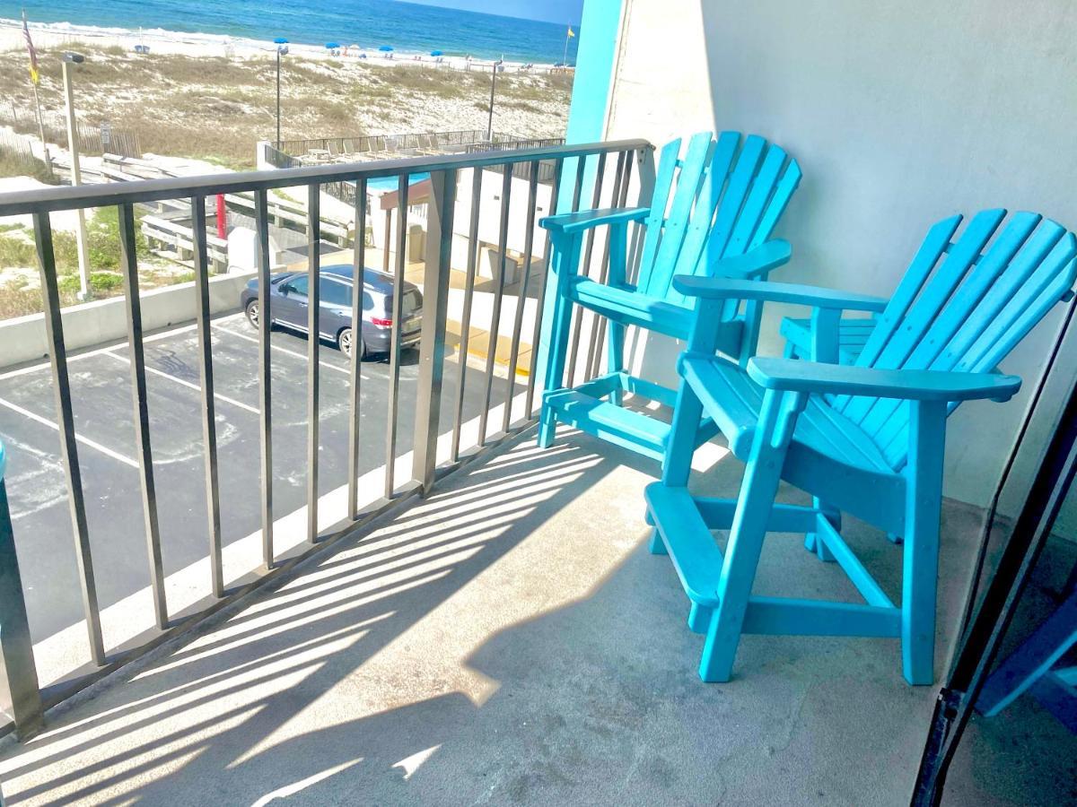 Island Winds East 202 By Albvr - Beautifully Renovated Beachfront Condo & Steps Away From Hangout & More! 굴프 쇼어스 외부 사진
