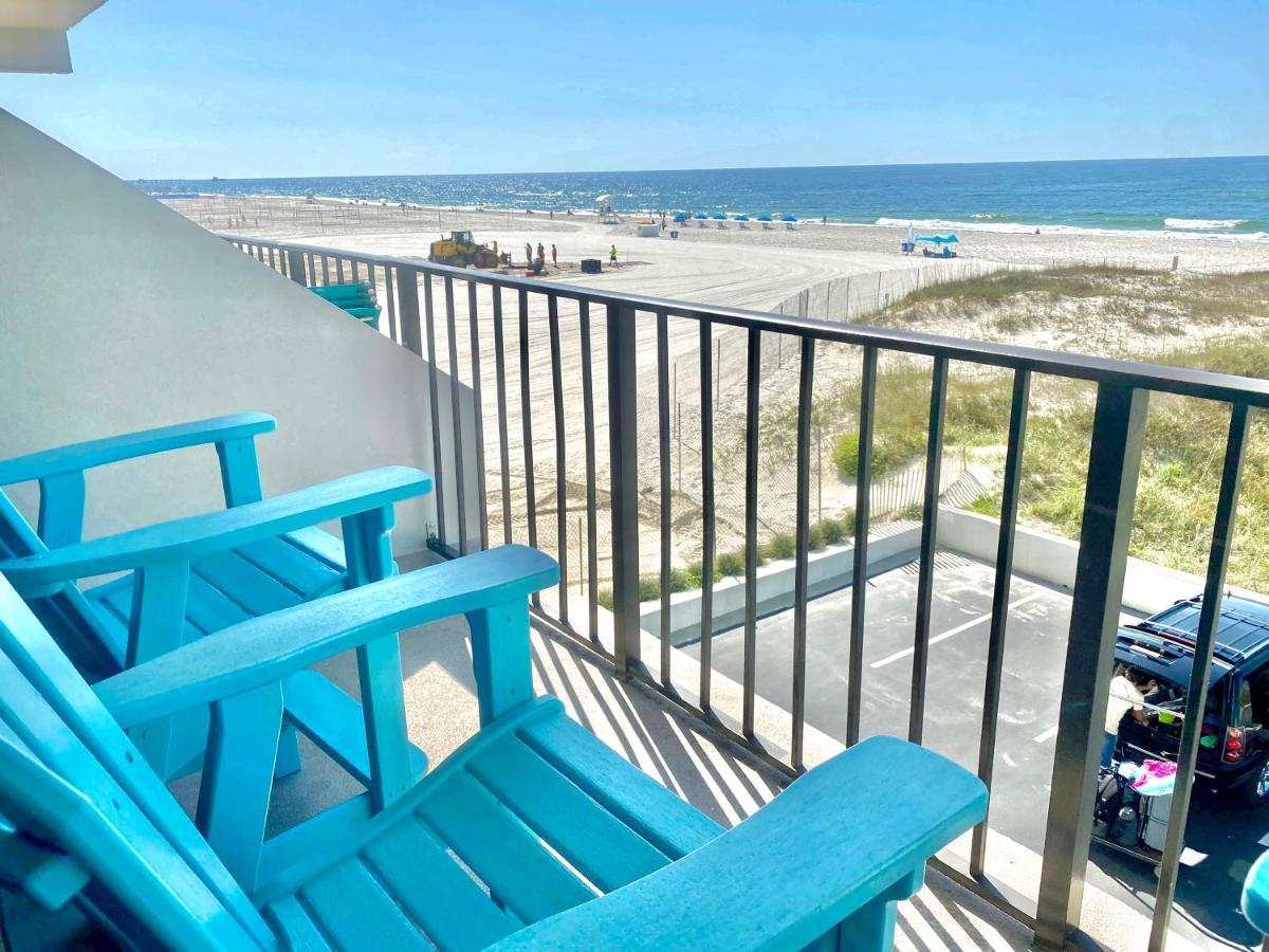 Island Winds East 202 By Albvr - Beautifully Renovated Beachfront Condo & Steps Away From Hangout & More! 굴프 쇼어스 외부 사진